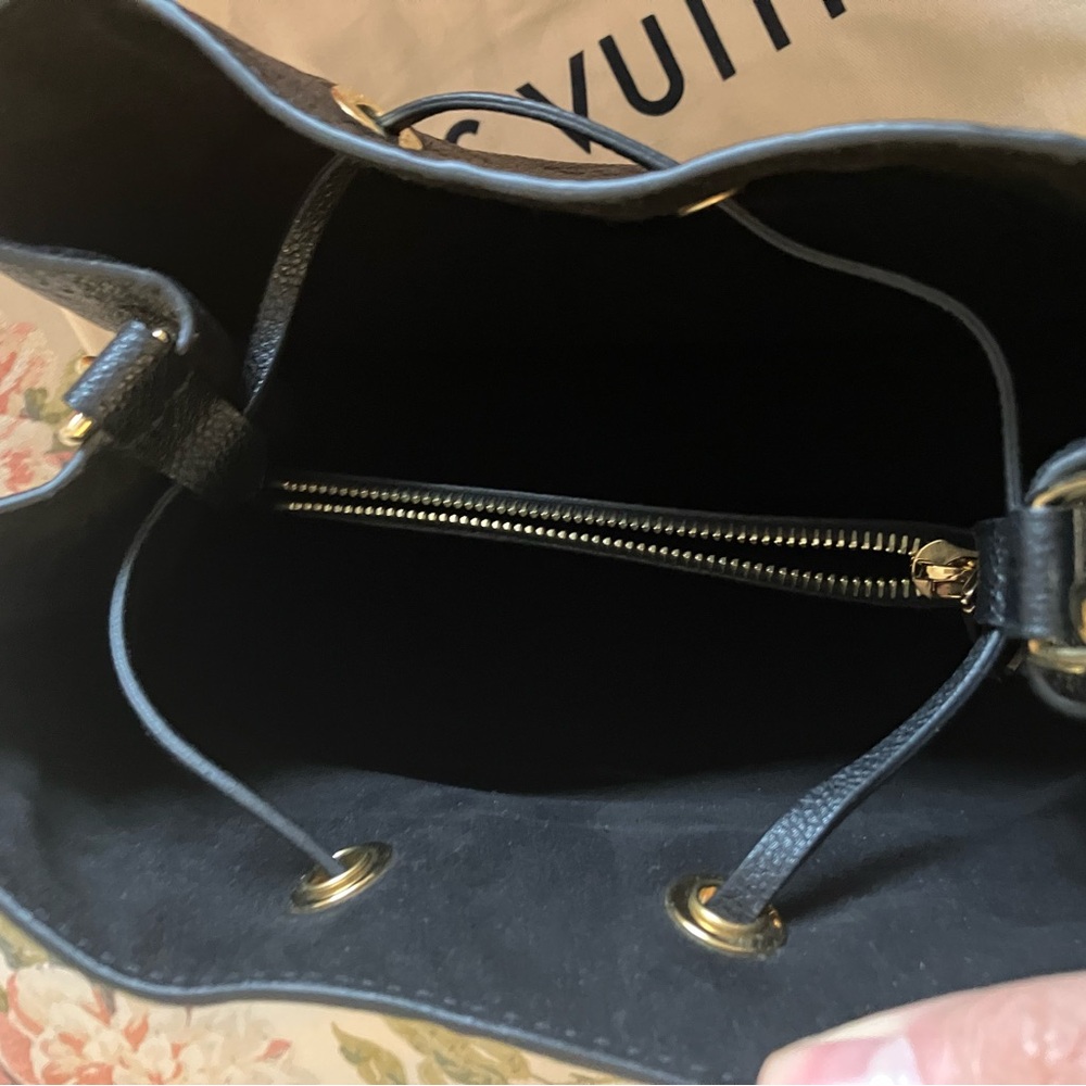 Louis Vuitton Neo Noe  NM Empreinte HandBag - Picture 8 of 16